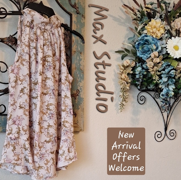 Max Studio Pink and Cream Smocked A-Line Top.  NWOT - Picture 1 of 10